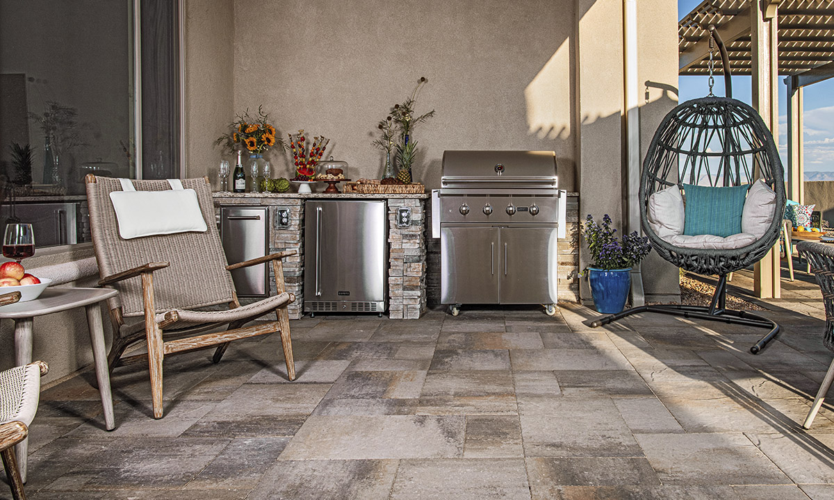 Backyard Outdoor Kitchen Belgard 18 Victorian Granite Countertop Stone Veneer
