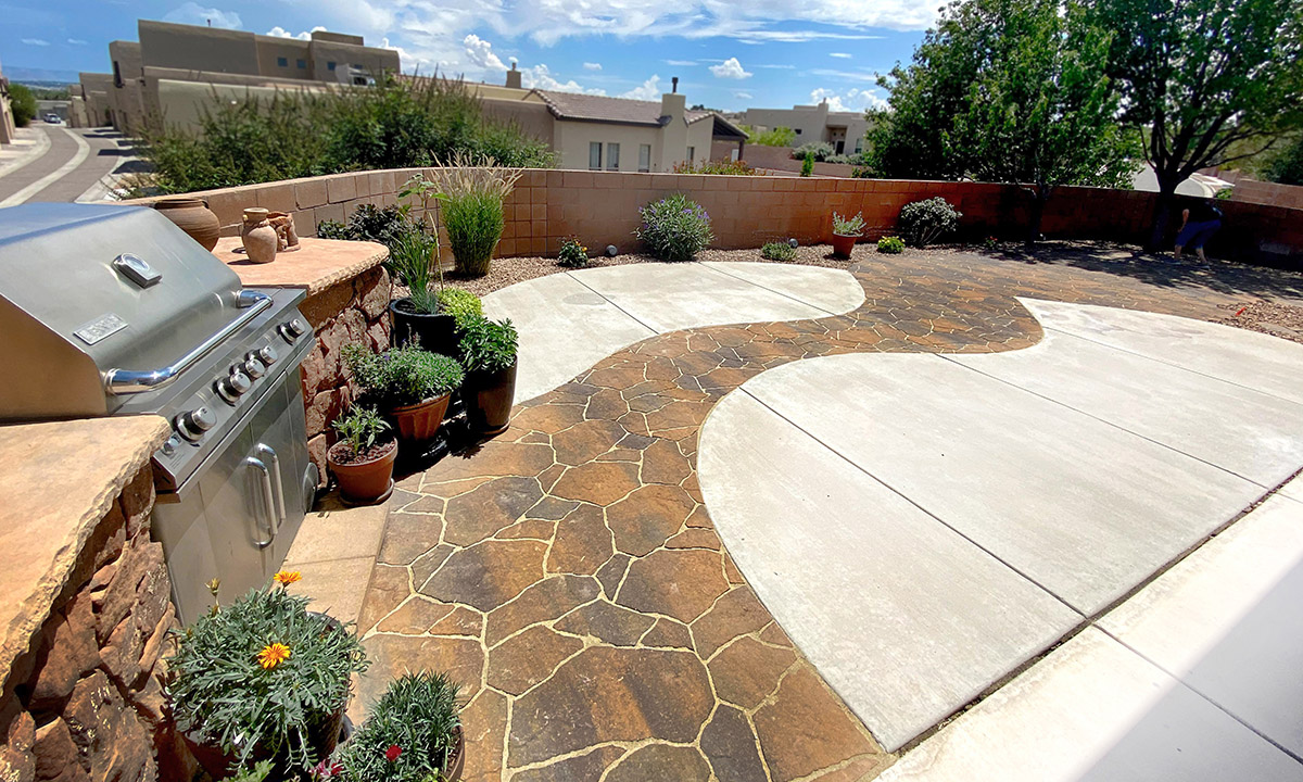 Outdoor Kitchen Belgard Mega-Arbel Pavers Toscana Concrete Slab Flagstone Rough-Edge Countertop